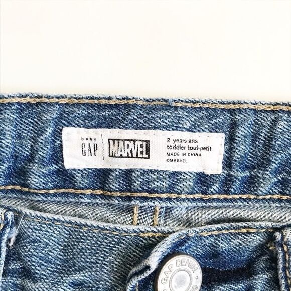 BABygap marvel spider man denim shorts  EUC 2T - Picture 3 of 4